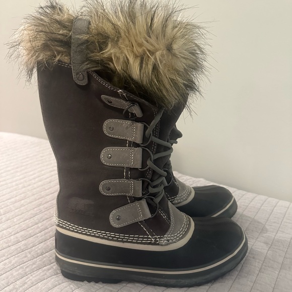 Sorel Joan of Arctic Boots - Picture 2 of 4